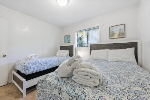 Coastal 2BR Condo w Ocean Views & Pool photo 11