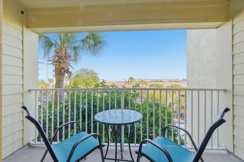Coastal 2BR Condo w Ocean Views & Pool photo 40