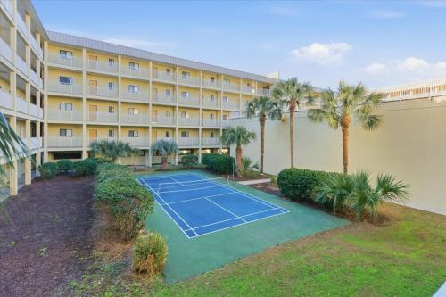 Coastal 2BR Condo w Ocean Views & Pool photo 27