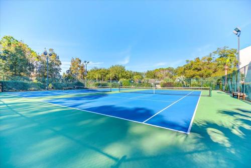 Coastal 2BR Condo w Ocean Views & Pool photo 36