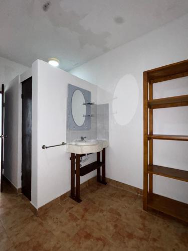 Et tv og/eller underholdning på Londé