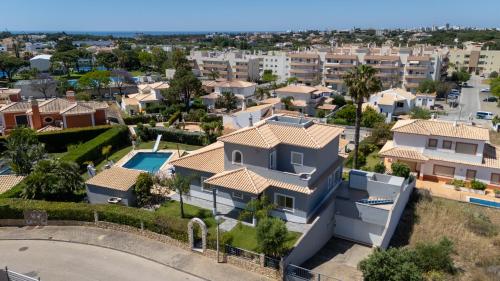 Greice Homes - Villa Vieira