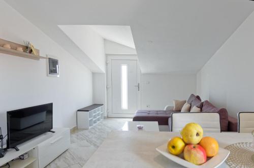 Apartments Goran by Rent Istria