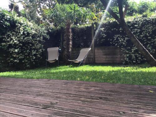 Studio avec jardin en bord de mer