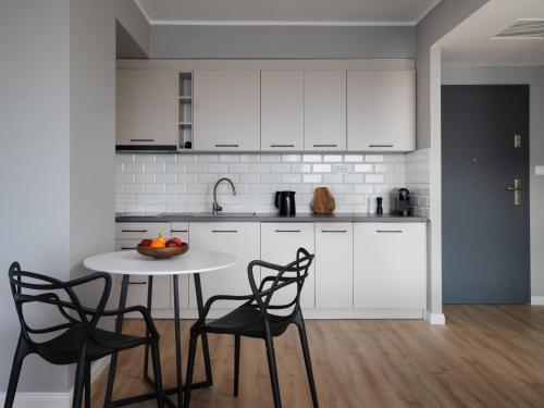 Foto ProperUNIT City Center Best View Apartment with AC 3