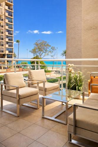 Seaside Apartment Retreat