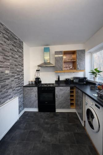 Contractor & Family Sleeps 5 Bham HS2 Parking for 3 photo 49