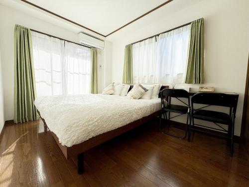 3-mins walk from Hibiya Line station in the Ueno area of Taito city, 2-bed private rental, 8 mins direct to Akihabara, 24 mins to Ginza