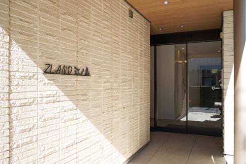 Yamamoto building by Tranova