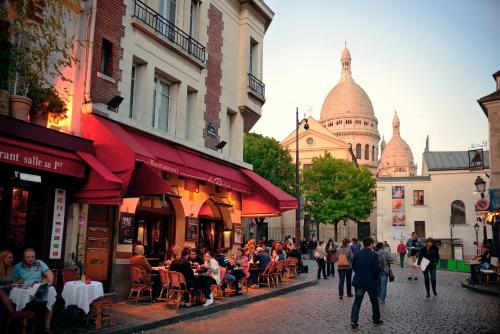 Parisian Hideaway - Heart of Montmartre, Abbesses