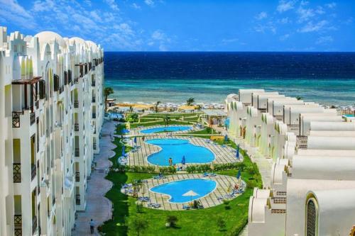 Gravity Apartments Sea View Pool View للأجانب فقط Just For Foreigners
