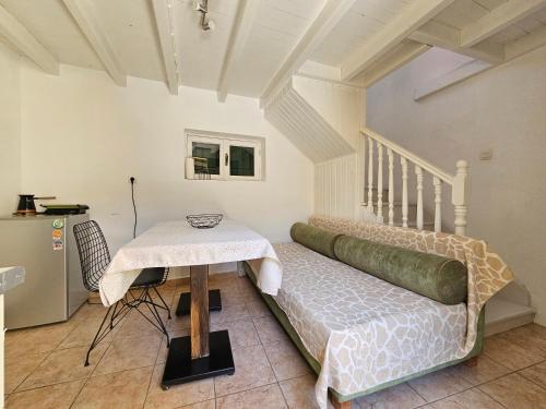 Piccolo Modern Suites - Old Town
