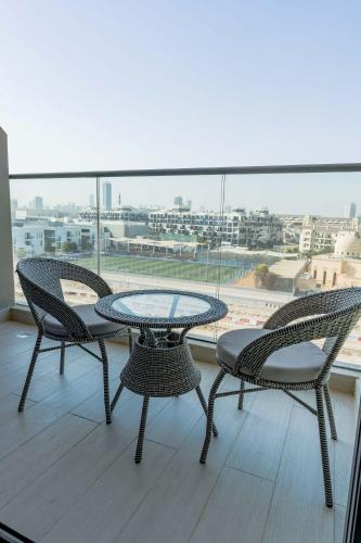 Nasma Luxury Stays - Contemporary Calm Living Space with upscale Facilities