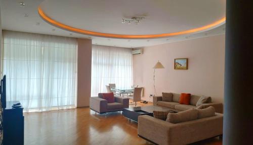 Big Apartment in the centre Baku