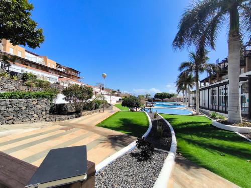 RenTenerife Magec Swing & Sun - Amarilla Golf