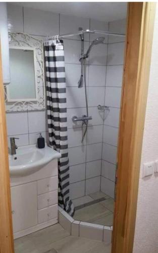 Et bad på Apartment STONE