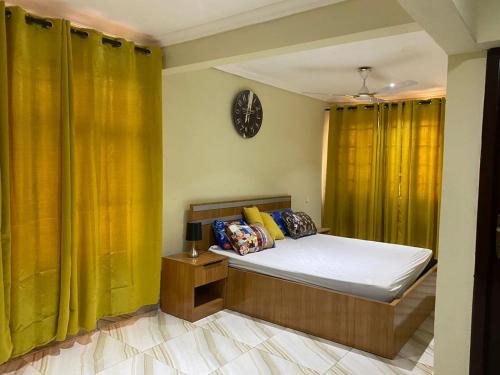 תמונה מהגלריה של Ant and Bex Lodging בMadina