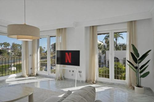 Banus Grand Luxury Apartment