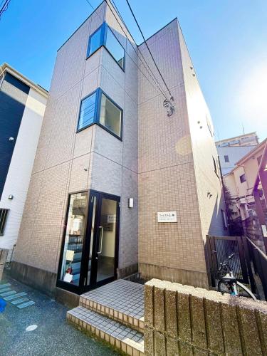 SIMMONS Brand beds,3 mins walk to station,,Ueno area,Direct to Akihabara 8 mins,Ginza 24 mins
