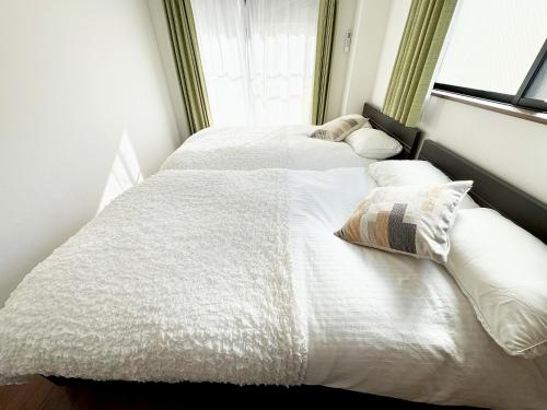SIMMONS Brand beds,3 mins walk to station,,Ueno area,Direct to Akihabara 8 mins,Ginza 24 mins
