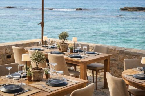 Endless Blue Suites