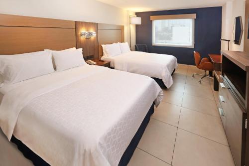Holiday Inn Express Veracruz Boca del Rio by IHG — Photo of the whole room