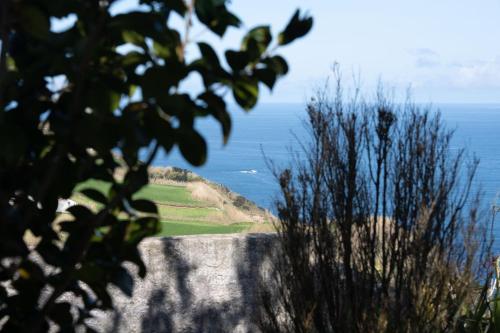 Casa do Moinho - Garden & Sea View Retreat