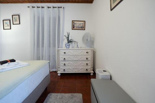 Casa do Moinho - Garden & Sea View Retreat