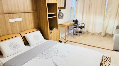 Un studio de luxe Les Champs Elysées