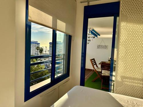 Mediterranean Boutique Apartment - Sea View, Pool & Parking