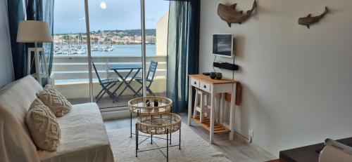 Petit cocon climatisé, vue mer et wifi