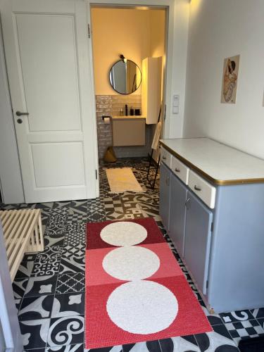 Charming Studio with Patio