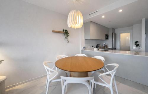 Stunning Apartment In Torrevieja