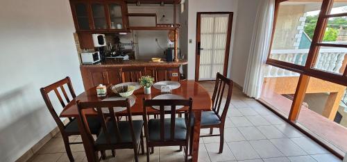 Céntrico apartamento a 5 cuadras de Plaza Principal Luis de Fuentes