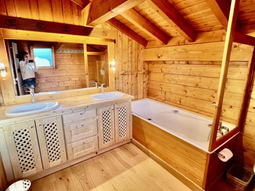 Chalet familial Les Gets - 5 chambres, 4 sdb, WIFI, Animaux admis, Parking