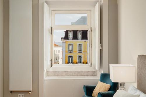 Luxurious Central Lisbon 4BR Apt, Sleeps 10 wAC