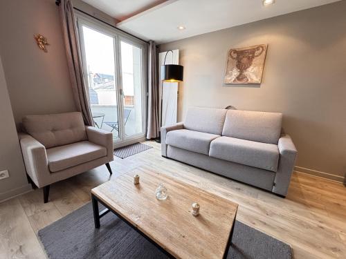L'écrin Urbain studio chic et lumineux avec Balcon