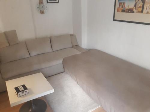 Studio Poseidonos Avenue