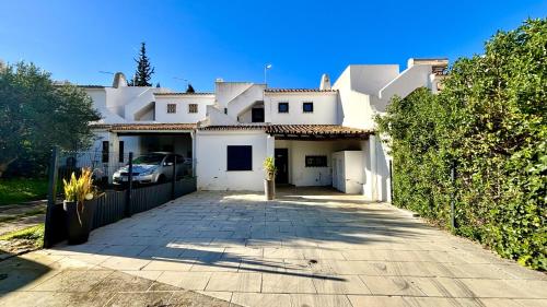 Vilamoura Grand Terrace 2 by Homing