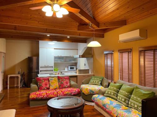 Beachfront Villa kanistel