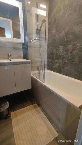 Зображення з фотогалереї помешкання Le clos perché у місті Le Grand-Abergement