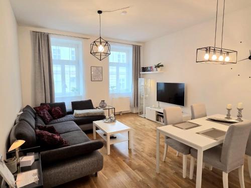 Apartment Schönbrunn - geräumig und liebevoll dekoriert in Zentrumsnähe