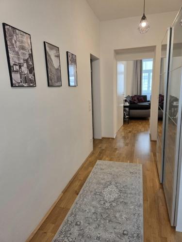 Apartment Schönbrunn - geräumig und liebevoll dekoriert in Zentrumsnähe