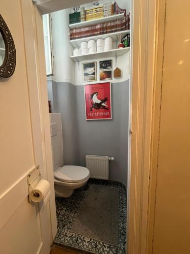 Künstlerische Altbauwohnung im beliebten Nibelungenviertel