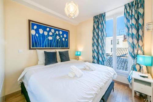 Two Bedrooms - 250m to the beach