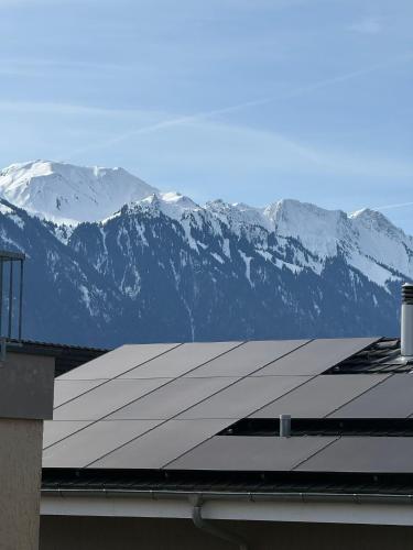 Moderne Wohnung mit Bergblick und nahe Thunersee