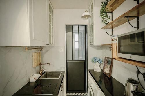 Sèvres-Lecourbe Romantic Apartment T2 Paris15