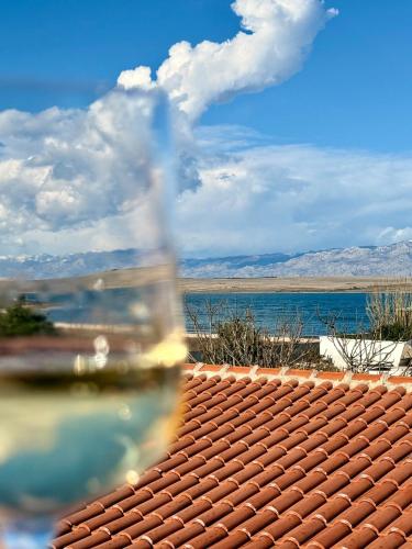 Summer House Pomalo with sea view only 50 meters to beach