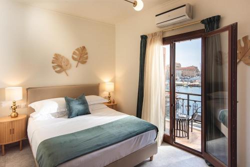 3 Sails - 2BR on Venetian Harbour with Balcony