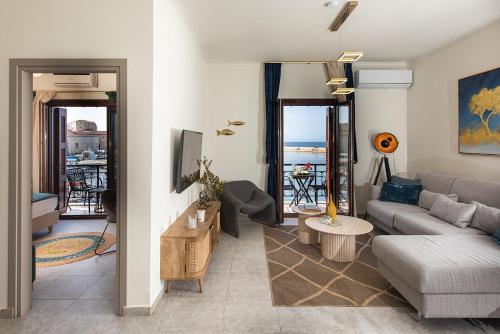 3 Sails - 2BR on Venetian Harbour with Balcony